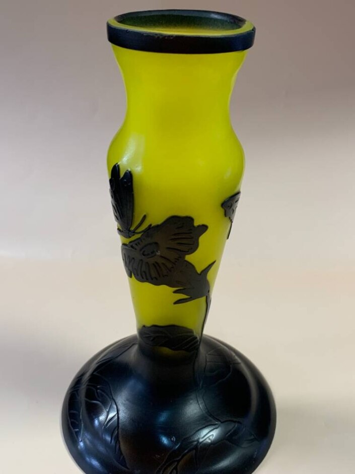 Art  Nouveau Style Glass Lamp Shade