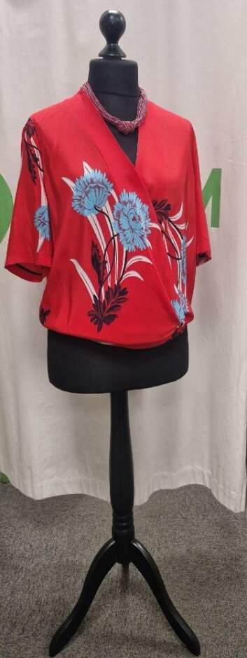 Diane Von Furstenberg Silk Farli Cross-over Blouse Red And Black Size: 8
