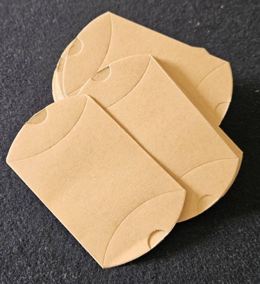 41 X Kraft Paper Pillow Box, Wedding Party Favour,  Gift Candy Small Boxes