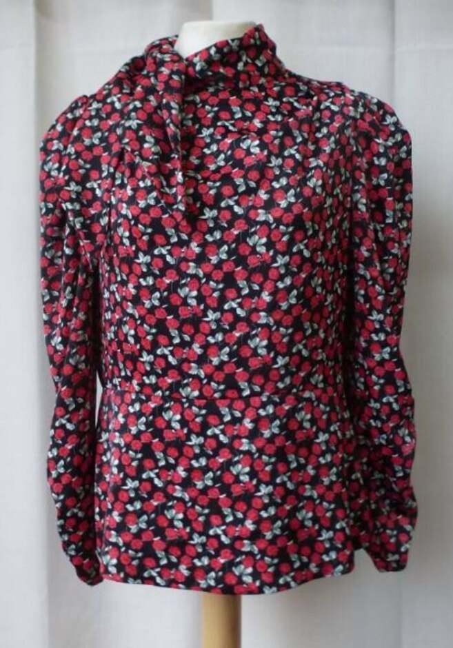 Zara Satin Rose Print Tie Neck Top Black & Red Size: M