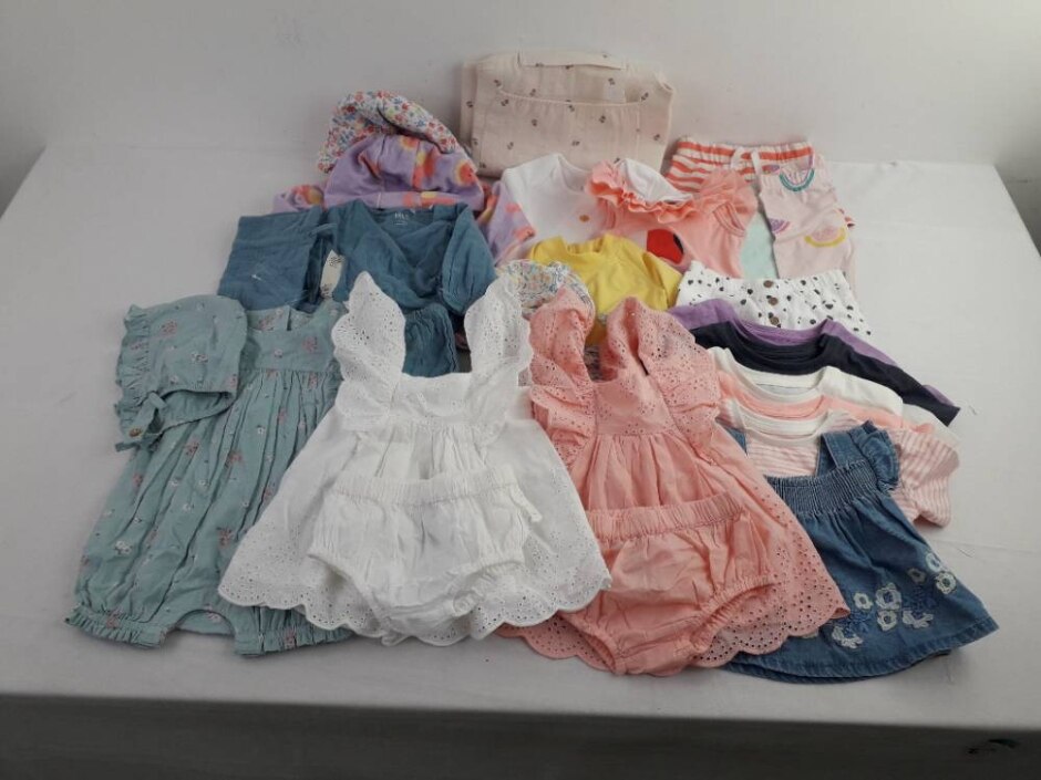 M&s Baby Girl's 27xbundle Tops,bodysuit,dresses,shorts Multicolour Size: 0-3 Months