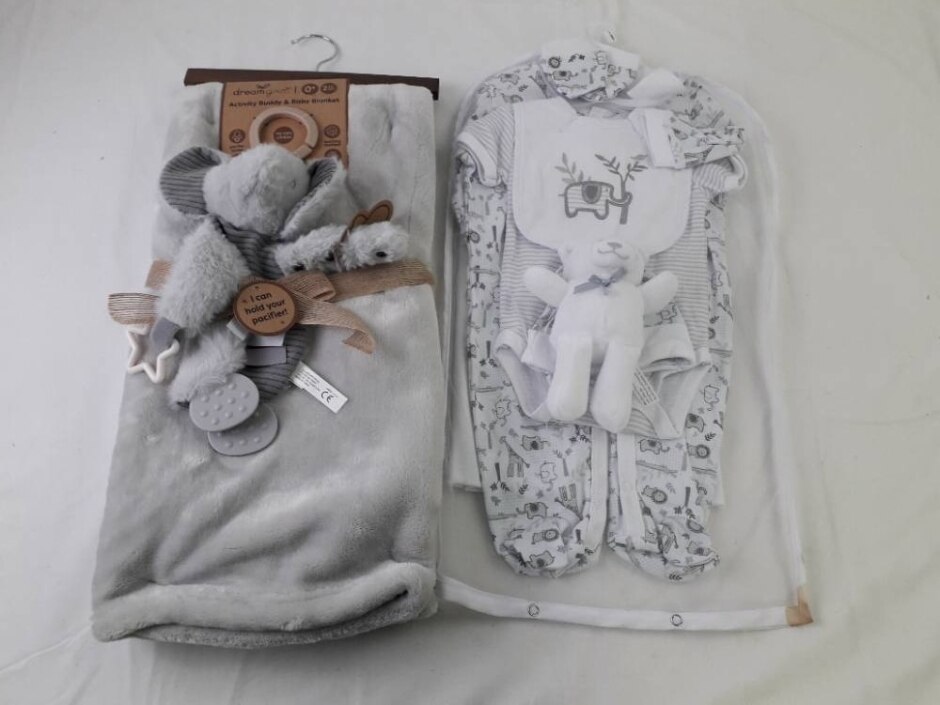Unbranded Bundle Baby Grow Toy Blanket Grey Size: 3-6 Months