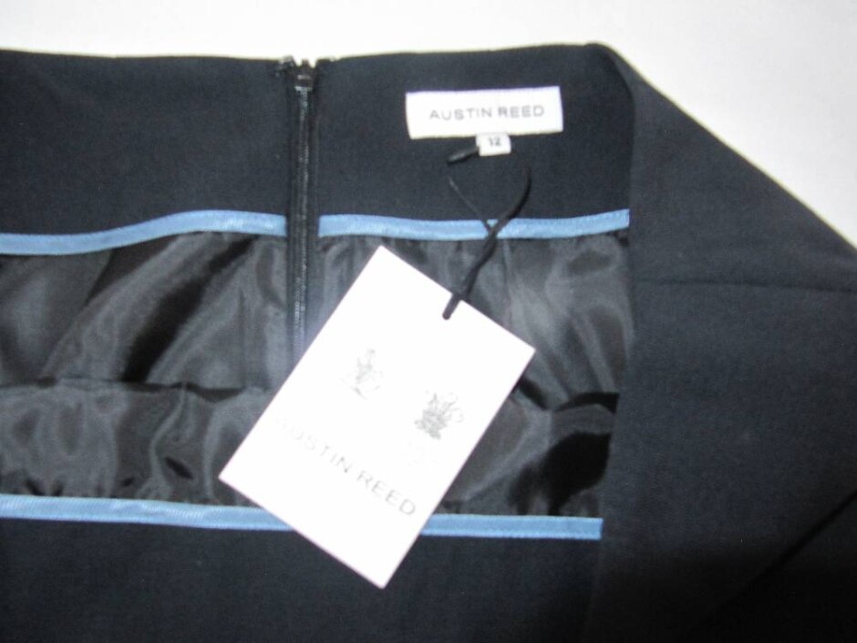 Austin Reed Pencil Skirt Navy Size: 12