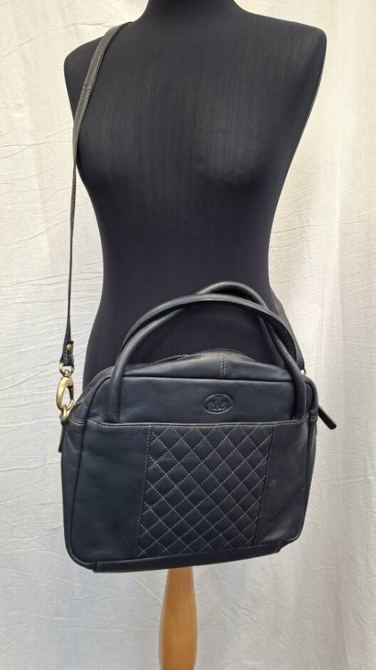 Rowallan Navy Leather Crossbody Handbag W23cm H27cm D6cm Preloved