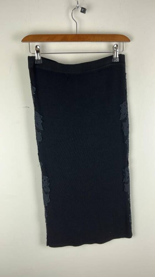 Zara Skirt Black Size: M