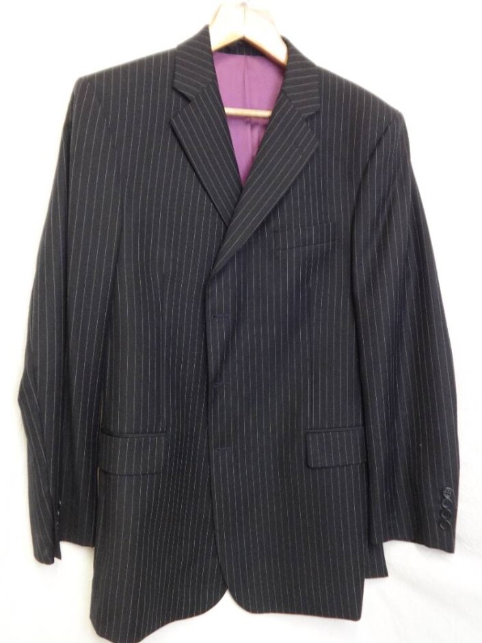 Racing Green 100% Wool Suit Jacket Black Pinstripe Size: 44" Chest