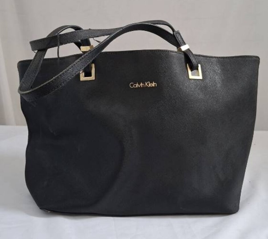 Calvin Klein Leather Black Shopper Large Tote Handbag ( No Shoulder Strap ) Preloved