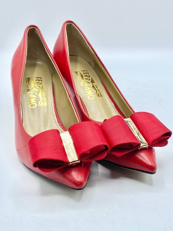 Salvatore Ferragamo Pola Shoes Red Size 2