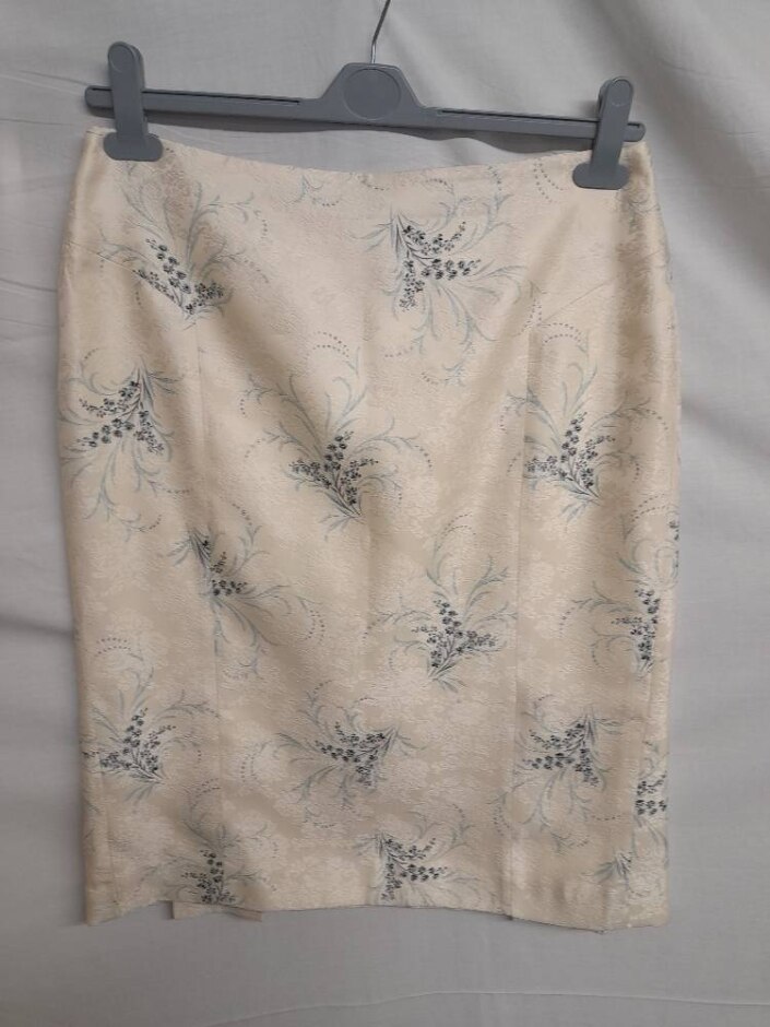 Coast Patterned Silk Pencil Skirt Cream Size: M