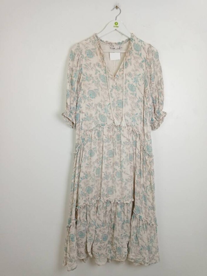For Ever Floral Tiered Dress Ivory Mix  Size: 8