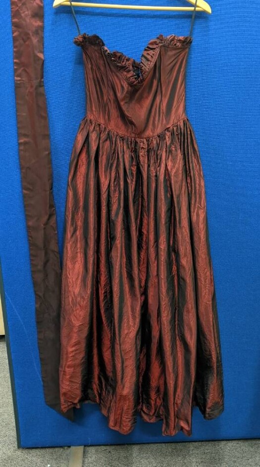 Barley Mill Vintage Strapless Ballgown Red/black Size: 10