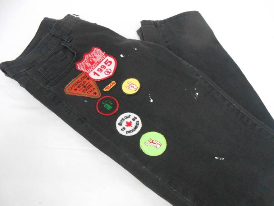 Dsquared2 Denim Distressed, Splatter Detailing Black Size: 32
