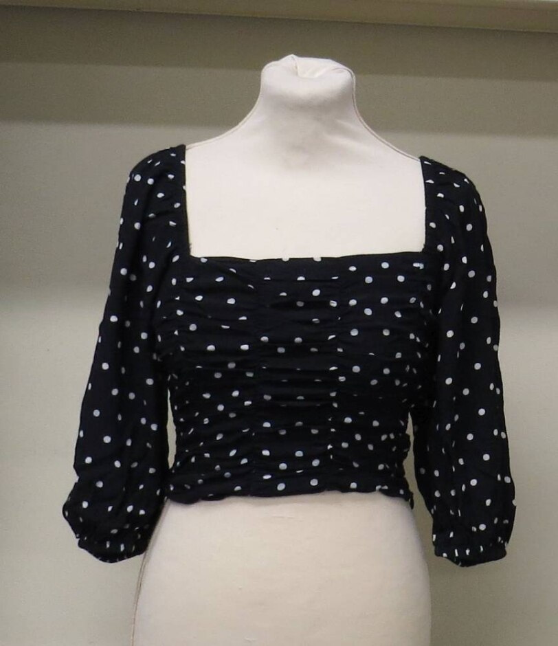 Zara Long-sleeved Crop Top Black & White Size: Xs