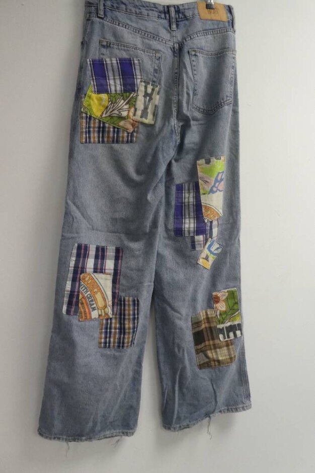 Bdg Urban Outfitters Sraight Fit Jeans Blue Size: 26
