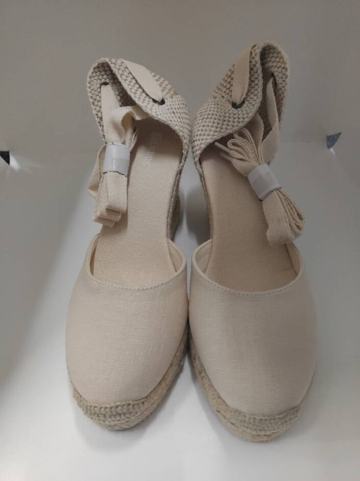 Soludos: Cream Espadrilles (size 7)