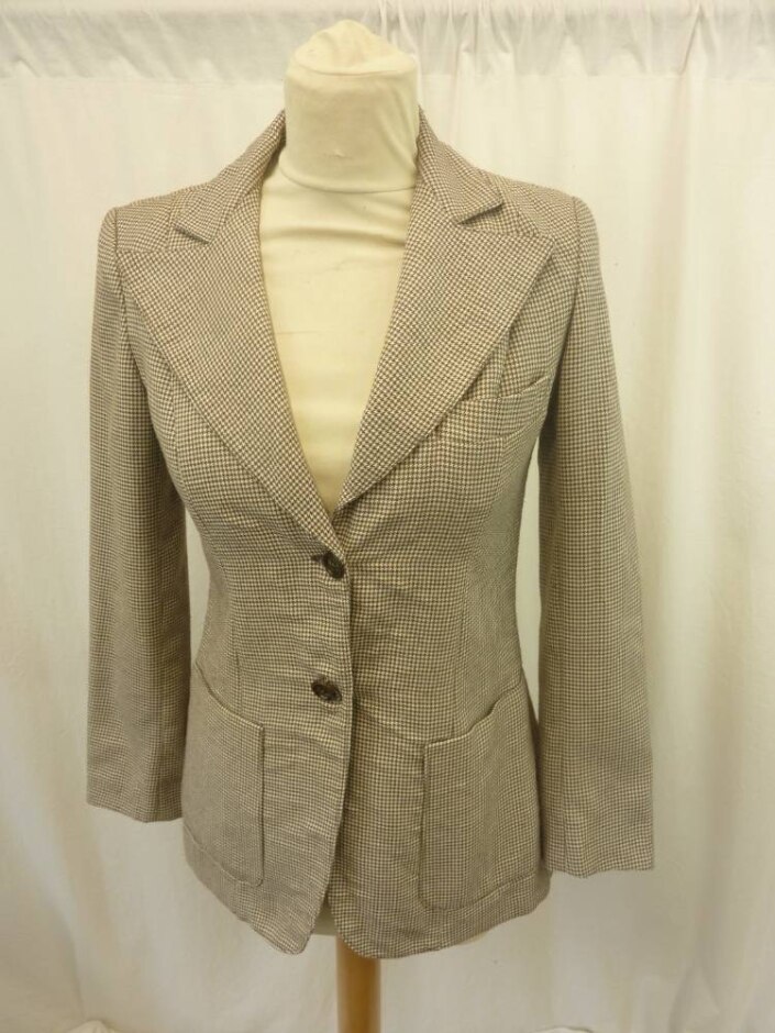 Jean Claude Paris  Houndstooth Blazer Brown Size: Xs