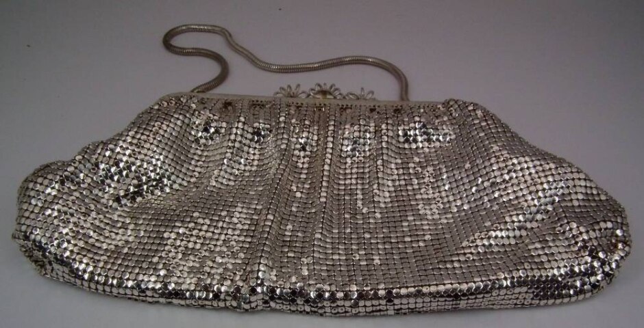 Small Silver Sparkly Metal Mesh Fabric Clutch Bag