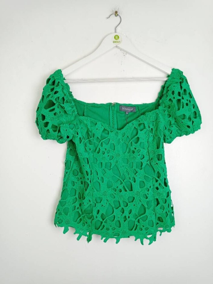 Sosandar Nwot Women's   Cut Work Sweetheart Neck Top Bright Green  Size: 12
