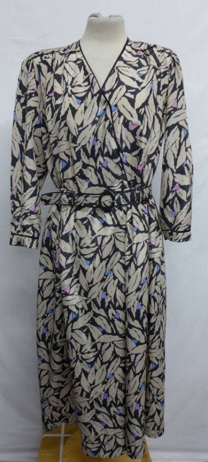 Unbranded Butterfly Print Belted Dress Black & Beige Size: M