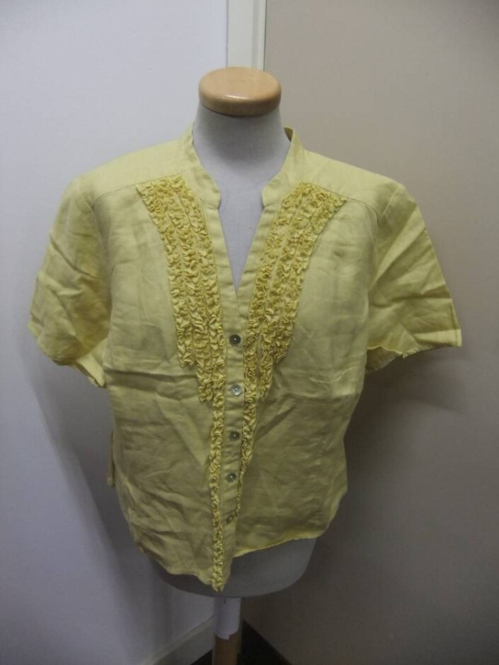 Country Casuals Short Sleeve Blouse Yellow Size: 18