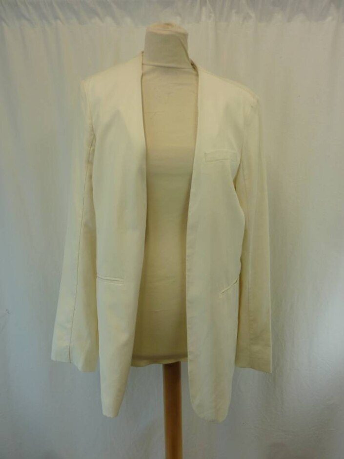Lattelier Blazer White Size: L