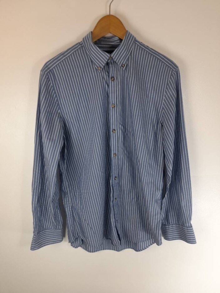 Charles Tyrwhitt Slim Fit Smart Shirt Blue / White Size: M