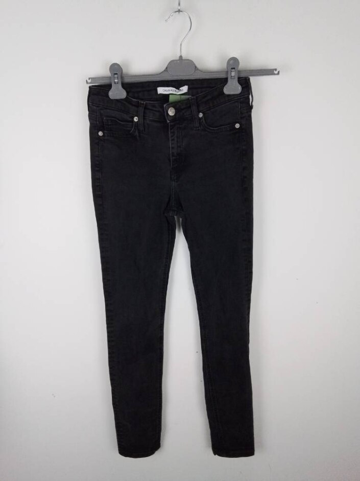 Calvin Klein Mid Rise Skinny Jeans Black Size: S