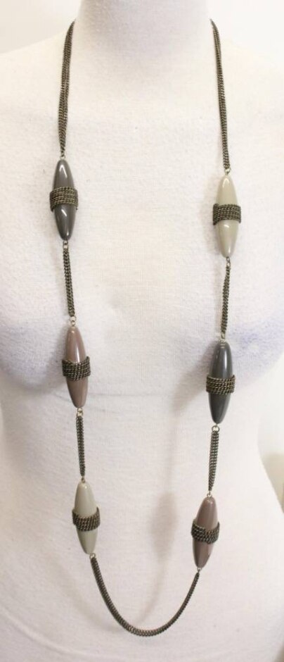 Designer Necklace With Grey Chunky Beads