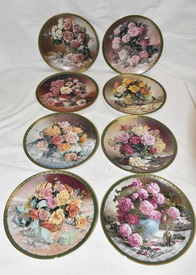 Complete Set Of 8 Bradford Exchange "vieonne Morley's Romantic Roses" Decorative Plates