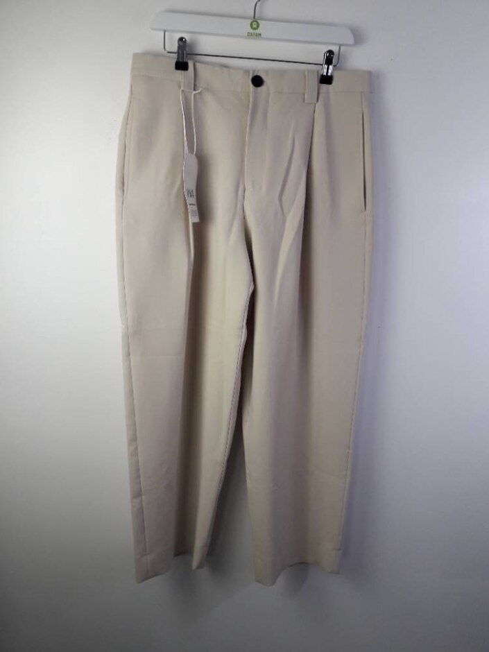 Zara Man Chino Trousers Edition Aw'23 Cream Size: 31
