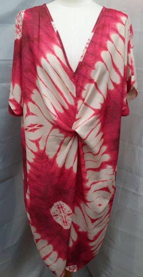 Made In Italy Cover Up Pink Size: One Size