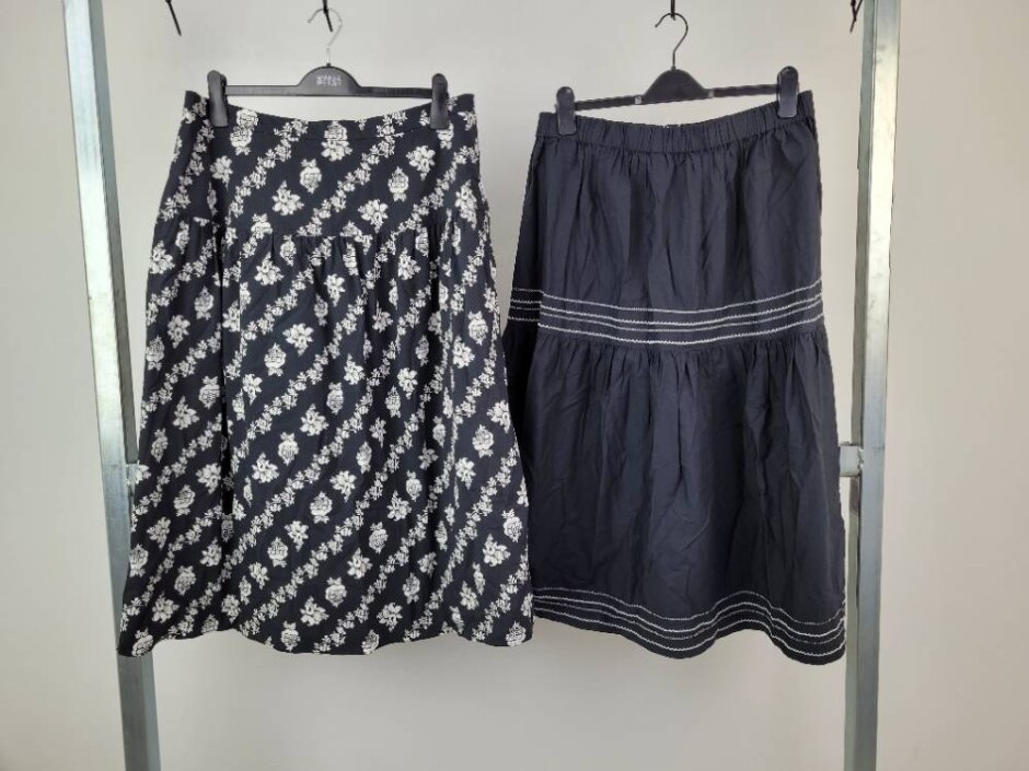 M&s  2pcs Midi Cotton Skirt Bundle Black Patterned Size: 18