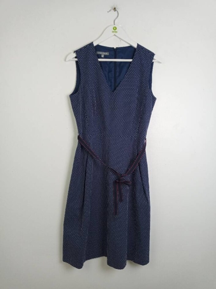 Laura Ashley Women's Sleeveless Dress Blue White Size: 12