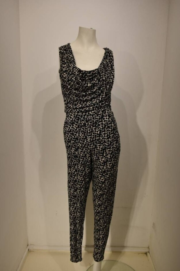Oasis Sleeveless Jumpsuit Black & Cream Size: Xs