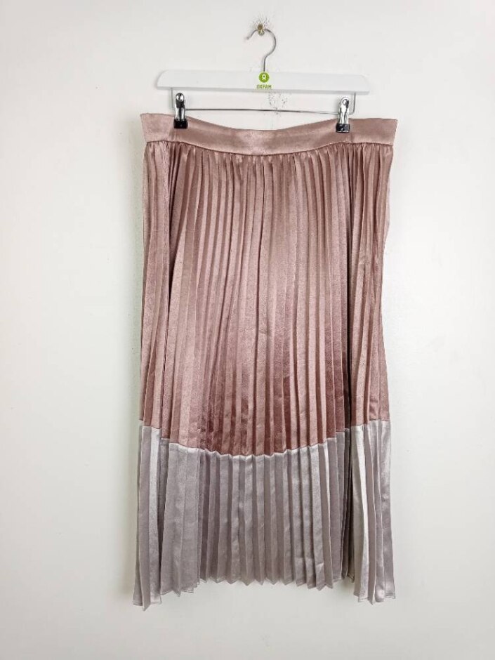 Lost Ink Satin Pleated Midi Skirt Dusky Pink  Size: 20