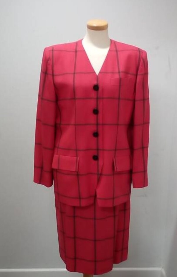 Liz Claiborne 2 Piece Set Red Size: 14