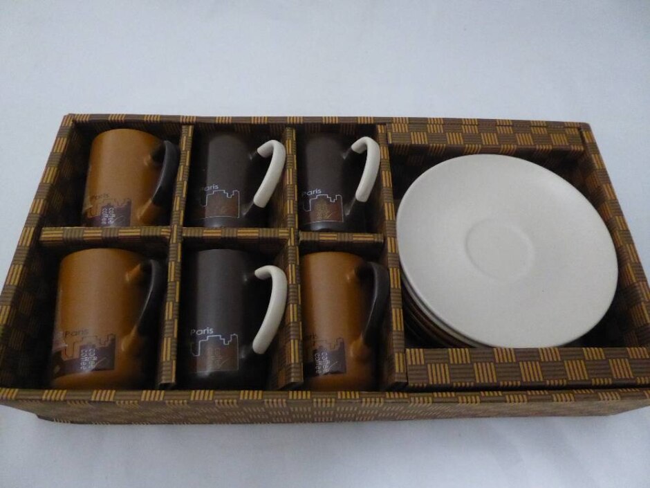 Vintage Boxed Set Of 6 French Espresso Coffee Cups And Saucers With Eiffel Tower