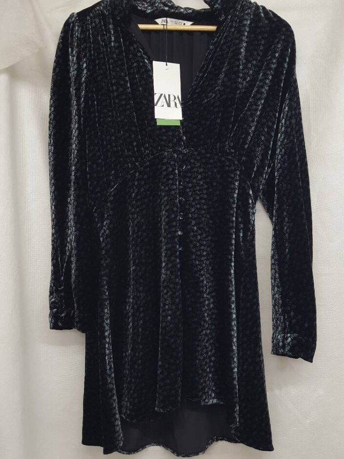 Zara Dress Black Size: L