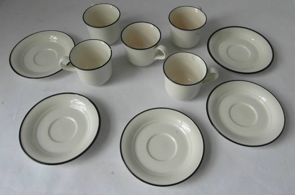 Shannon Aran Stone Dunraven Set Of 5 Cups And Saucers, Made In Ireland