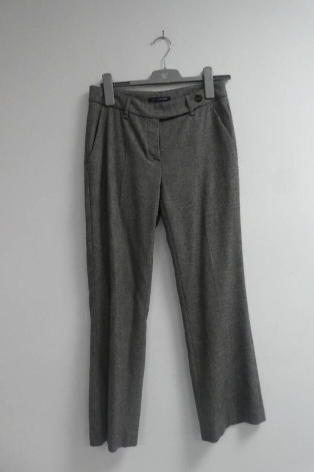 Artelier Gareur Straight Leg Trousers Grey Size: 8