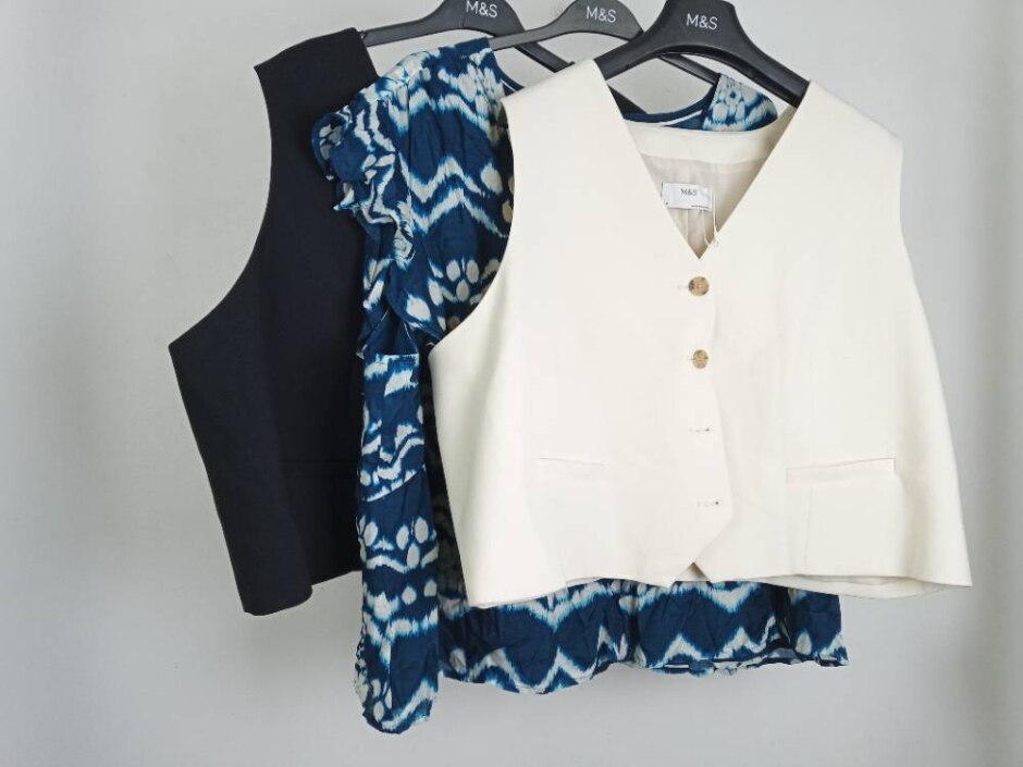 M&s Marks & Spencer Per Una 3x Bundle Waistcoats Blouse Blue Ivory  Size: 24