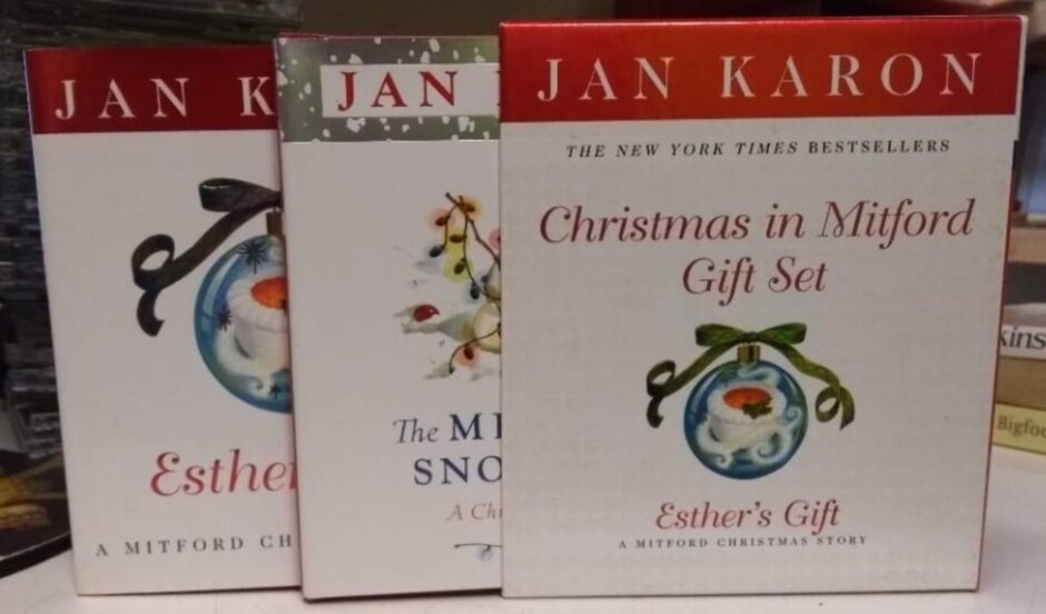 Christmas In Mitford Gift Set