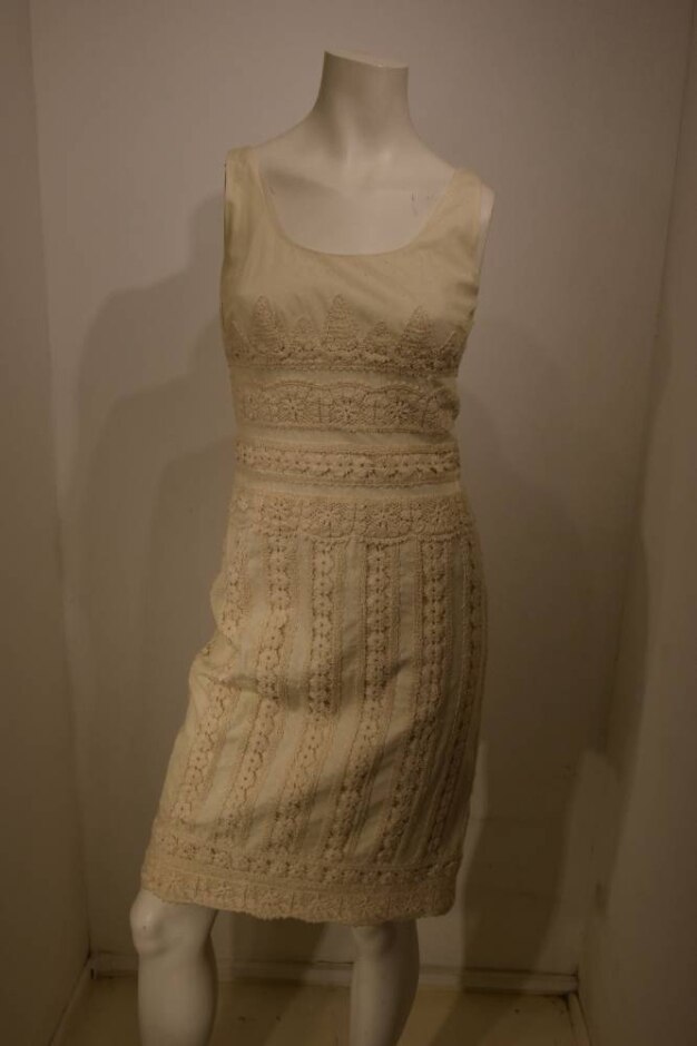 L K Bennett Lace Crochet Pencil Dress Cream Size: 8