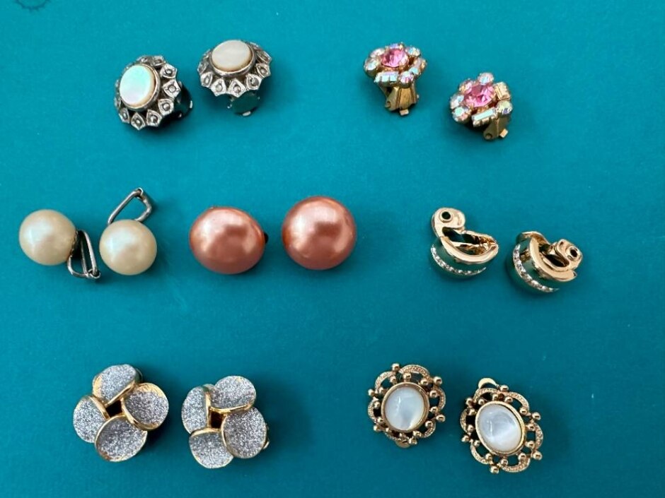 7 Pairs Of Vintage Clip On Earrings
