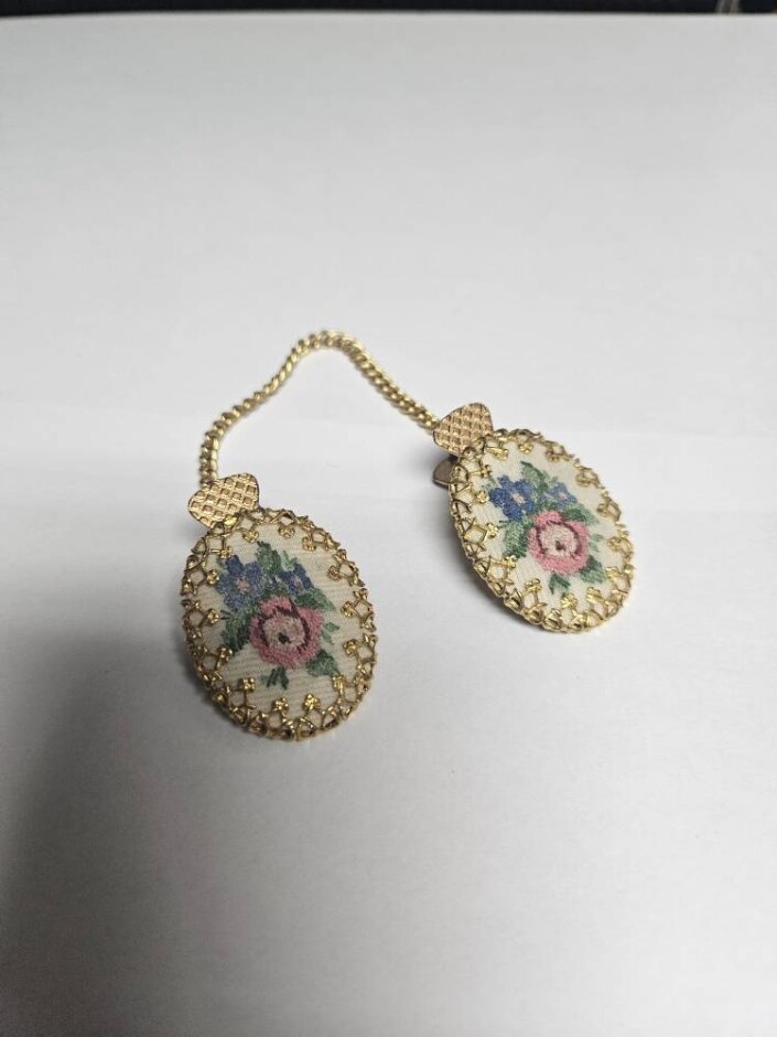 Vintage Gold Tone & Petit Point/tapestry/embroidered/needlepoint