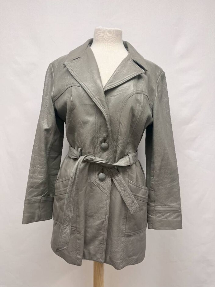 Howard's Exclusive Leather  Mid-length Belted Vintage Jckt Grey  Size: S