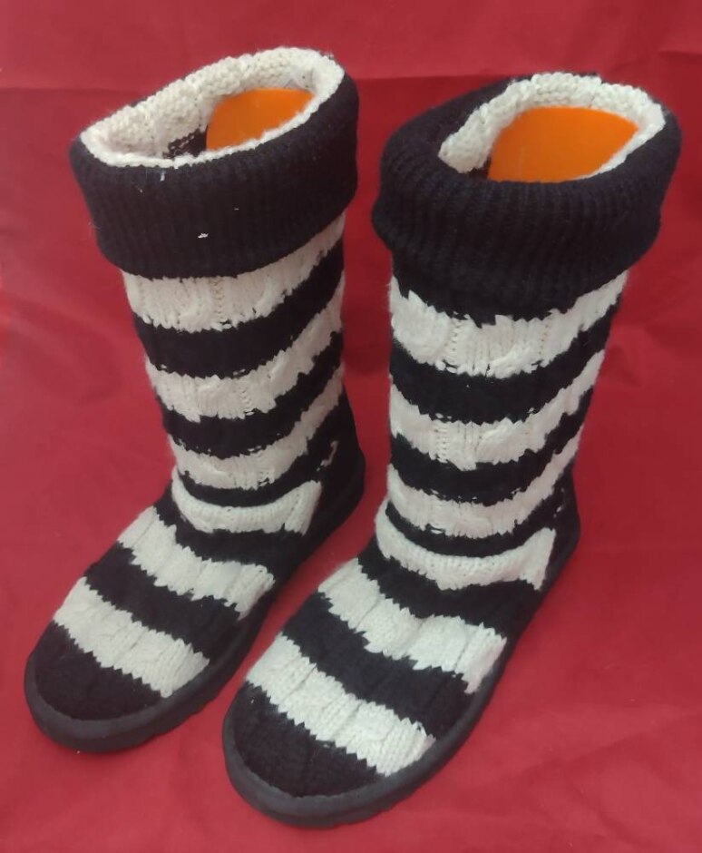 Black And White Striped Knitted Ugg Boots Uk 5.5