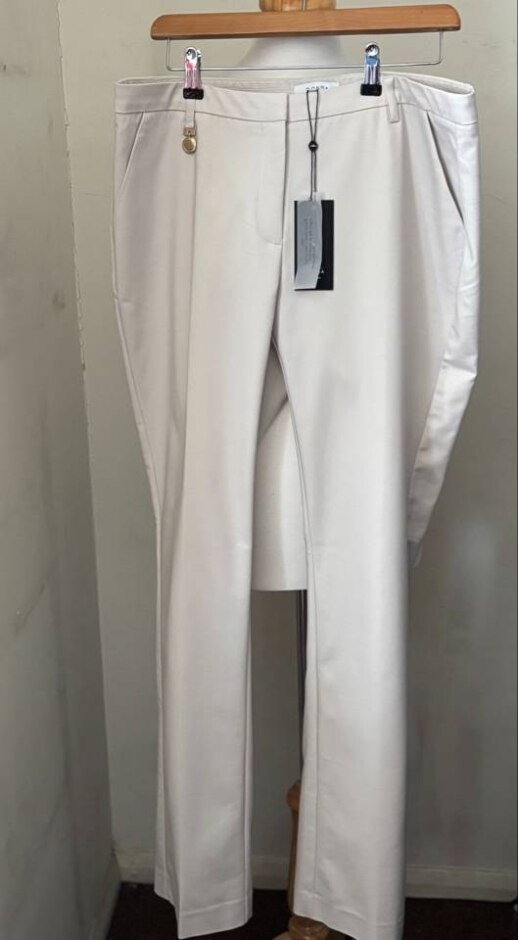 Donna By Mario Conti Women Trousers 62% Cotton Cream Size: M
