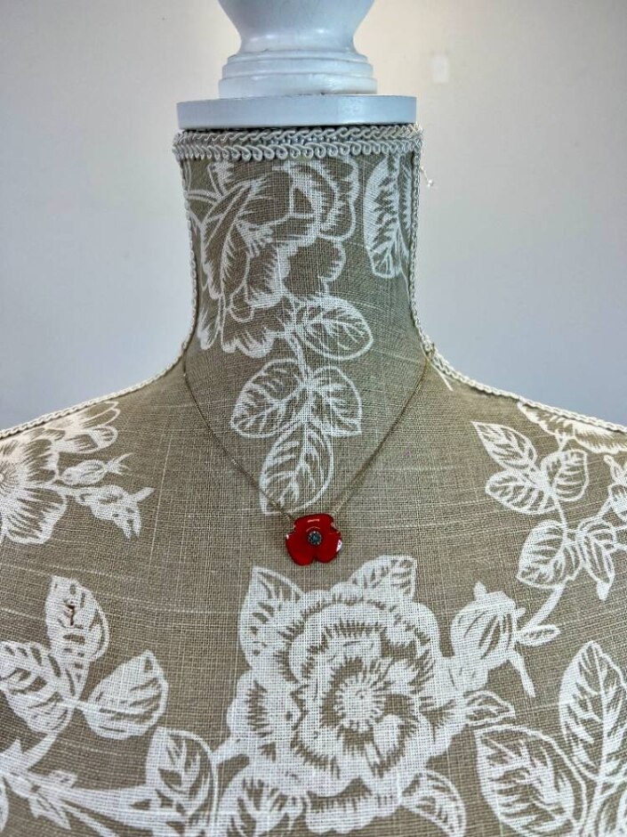 925 Marked Silver Red Flower Pendant Chain