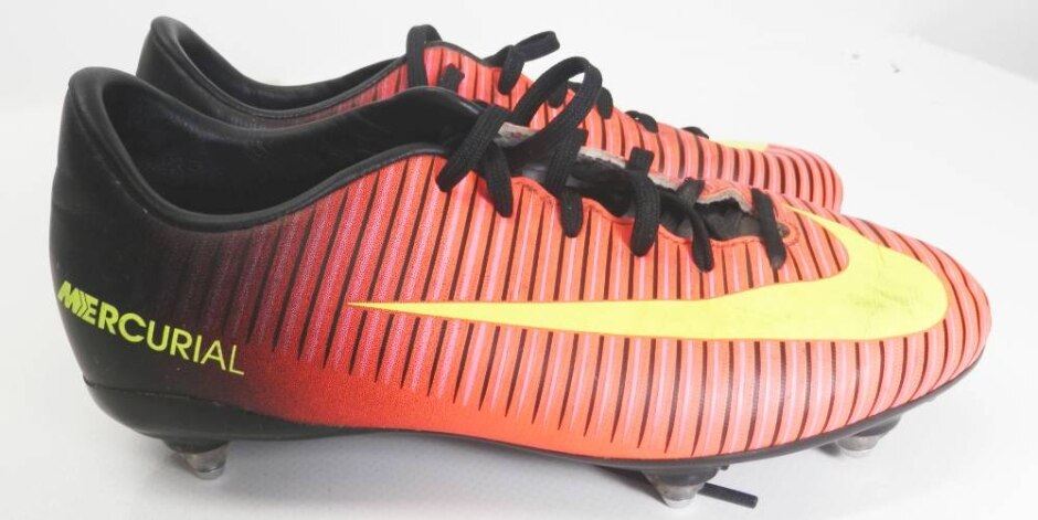 Nike Mercurial Football Boots Black And Pink Size: 3